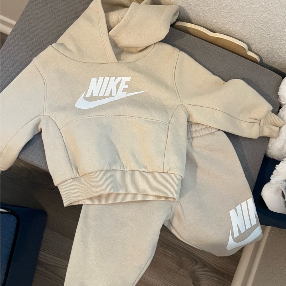 Baby Nike Matching Set